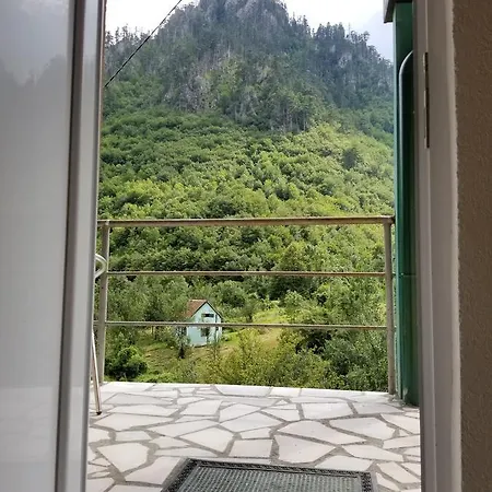Pensión Mir Podgorica